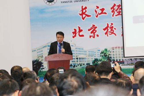 2 副校长郑军.jpg